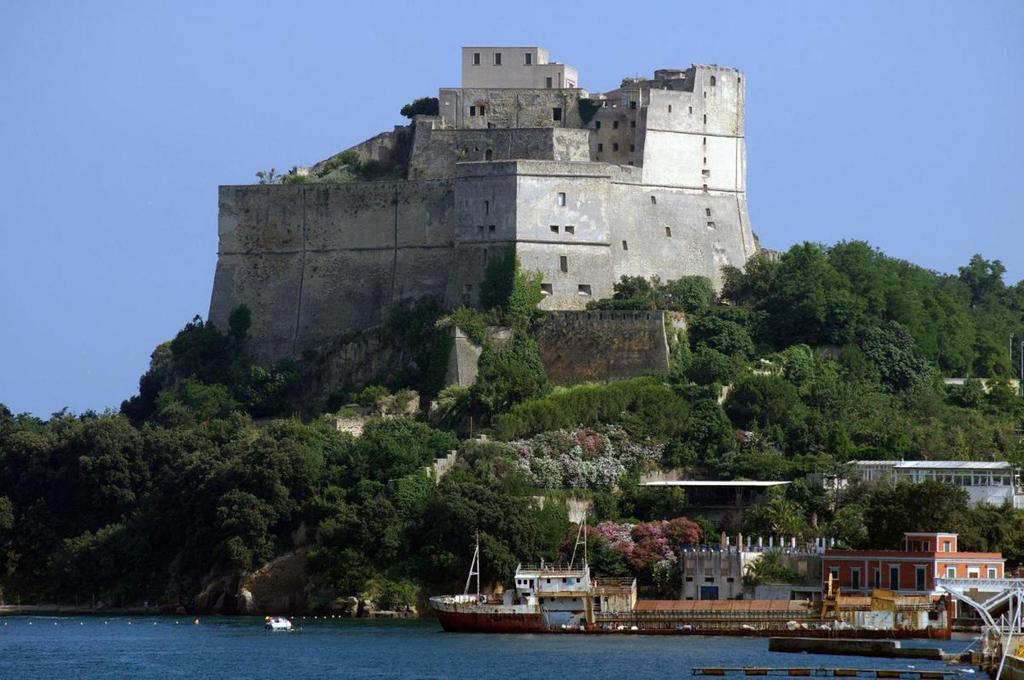 Albergo Delle Rose Pozzuoli Luaran gambar
