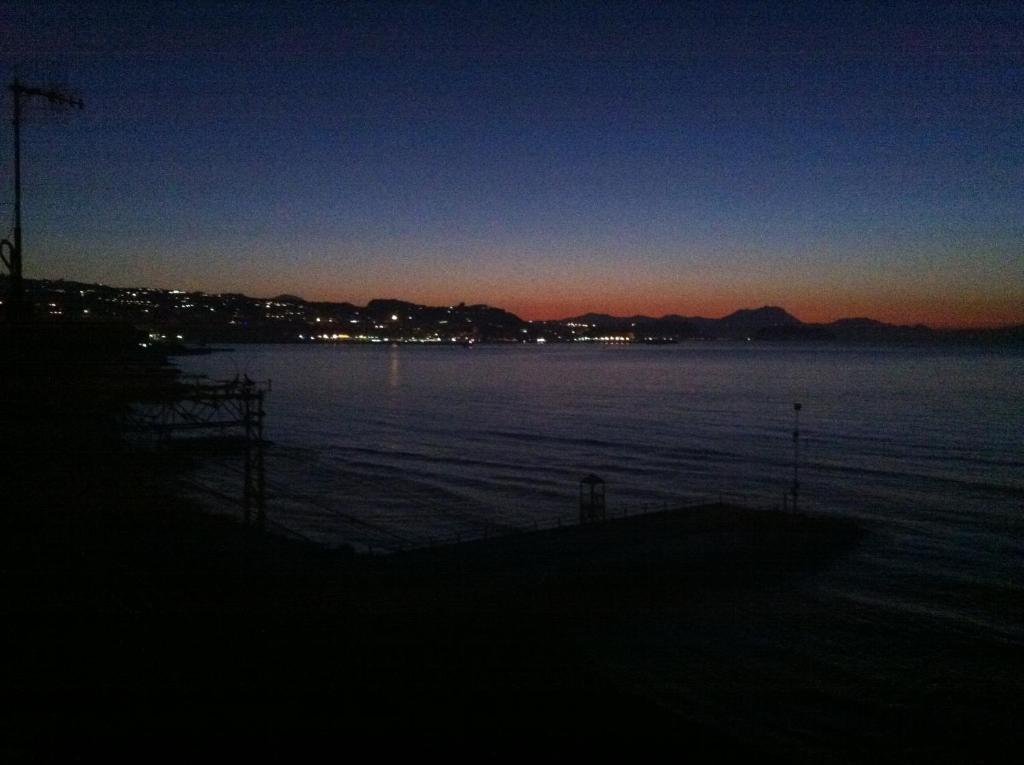 Albergo Delle Rose Pozzuoli Luaran gambar